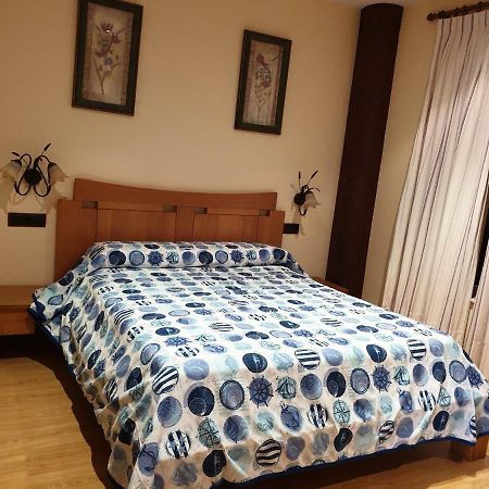 El Cuartelillo Viejo Guest House Polientes Екстериор снимка