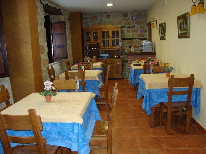 El Cuartelillo Viejo Guest House Polientes Екстериор снимка