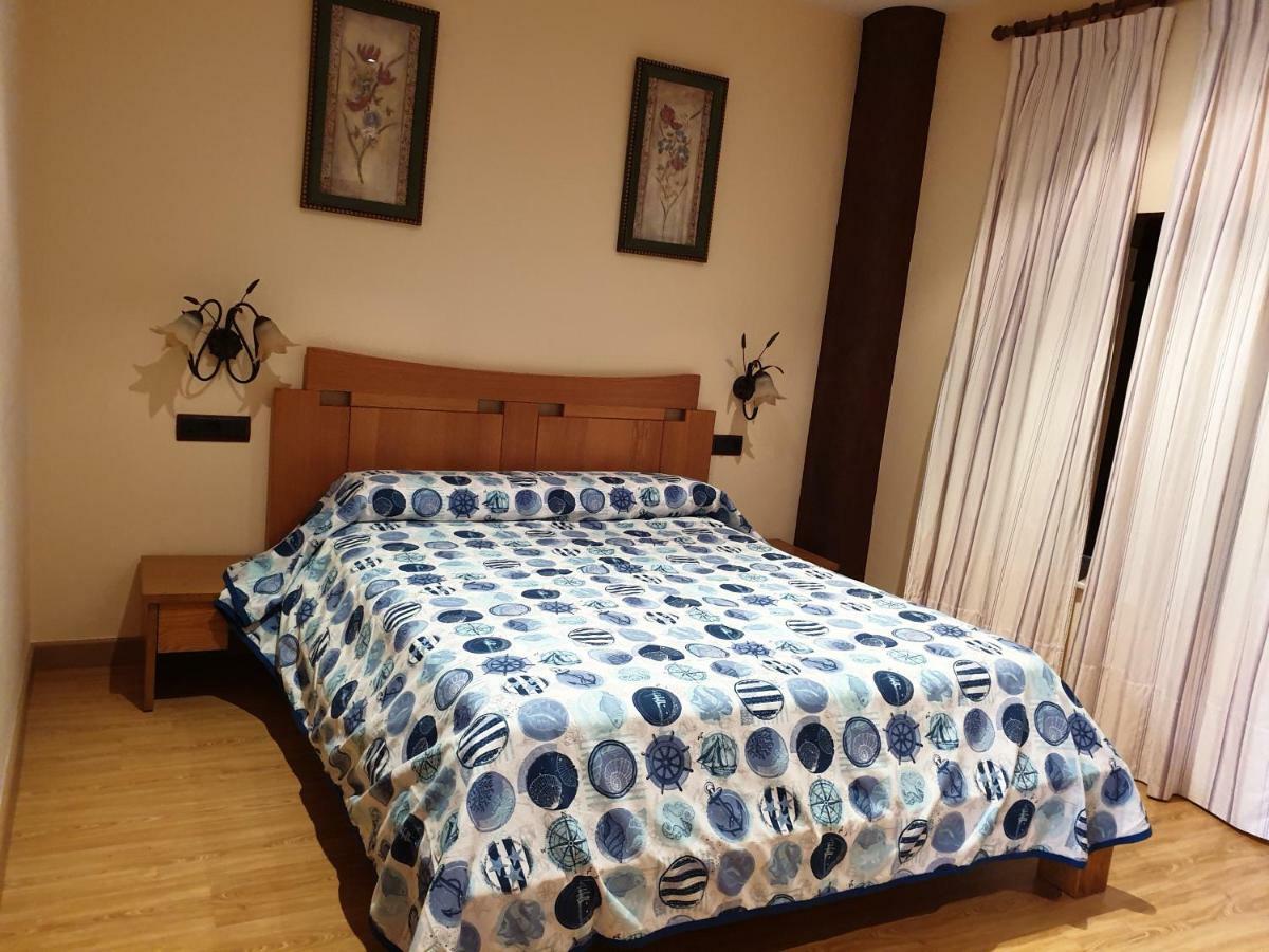 El Cuartelillo Viejo Guest House Polientes Екстериор снимка